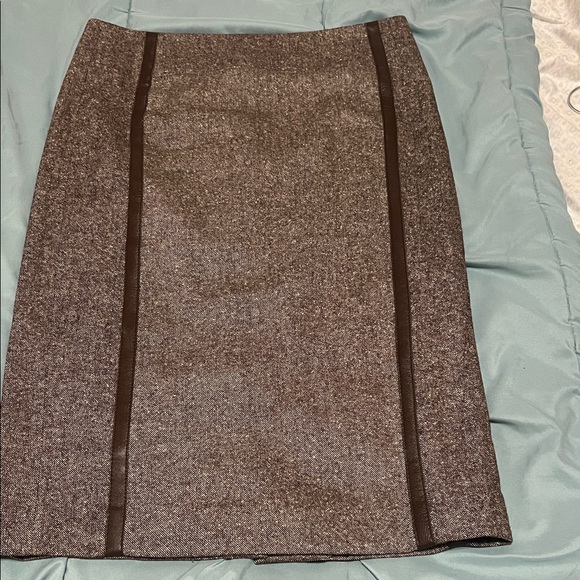 bebe Dresses & Skirts - bebe brown  Pencil Skirt with Brown  Trim